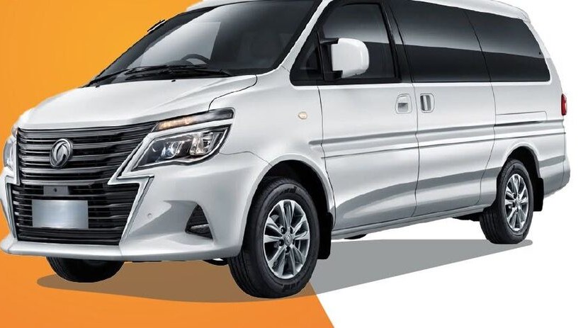 Van DFM M3 blanc 9 places